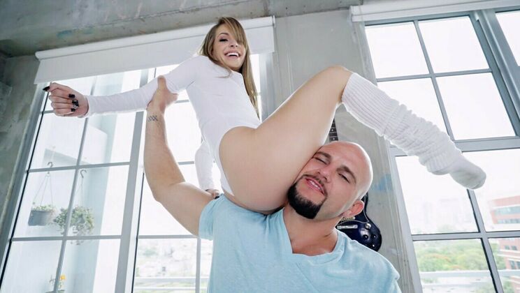 Acrobatic Sex with Kimmy Granger