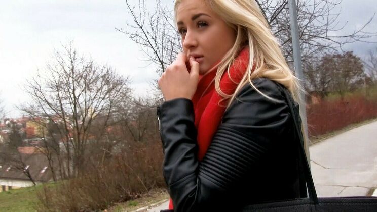 [PublicPickups] - Blonde Bombshell Cayla Lyons Exposed - Cayla Lyons