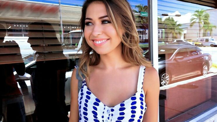 [TheSexScout] - Moore the Merrier with a Random Dude - Melissa Moore