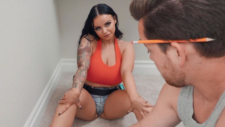 [Brazzers] - Fucked Senseless by My Pierced Stepdaddy - Kyle Mason - Payton Preslee