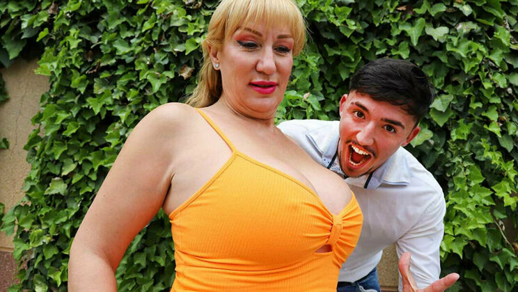 [Grandmams] - Young Blood Meets Experienced MILF Passion - Victoria Cruz - Yeri Blue