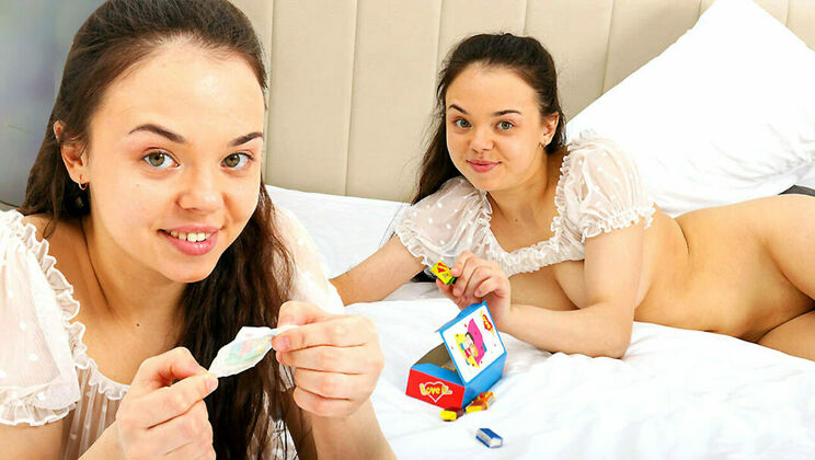 Mia Grandy Natural Tits Brunette Solo