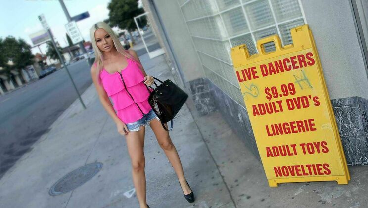 [GloryHole] - Tattooed Temptress Rachele Richey's Creampie Surprise - Rachele Richey