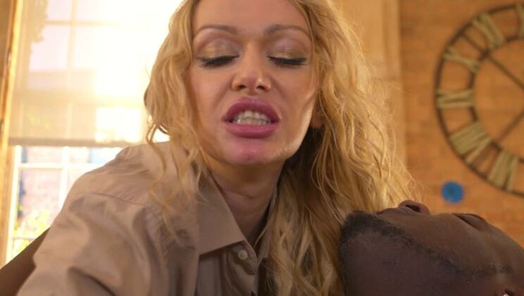 [PornWorld] - Deepthroat British Milf - Antonio Black - Amber Jayne