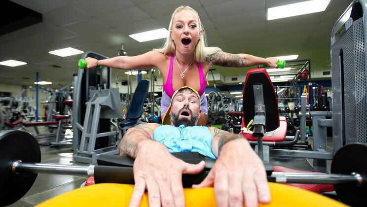 [Brazzers] - Gym Rat Gets a Facial! - GI Joey - Elana Bunnz