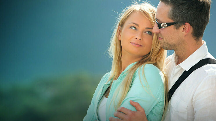 [SexArt] - Czech Blonde Pussy Licking Fun - Lutro - Ivana Sugar