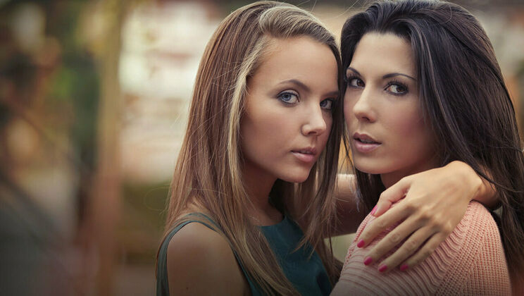 [SexArt] - Shaved Pussy Licking with Alexa Tomas - Alexa Tomas - Mango A