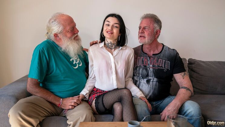 [Oldje] - Young Maid Gives Blowjob - Bruno - Chel - Snow DeVille