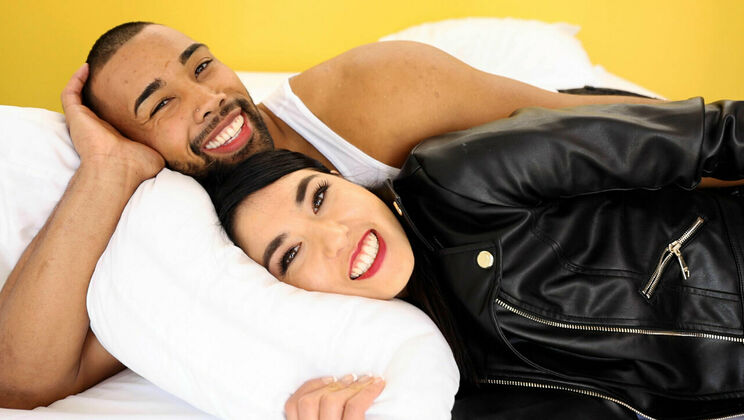 [HotGuysFuck] - Mina Moon Gives Blowjob To Jaxson Briggs - Mina Moon - Jaxson Briggs