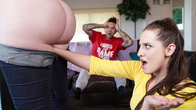 [Brazzers] - Deepthroat Divas in gonzo Threesome Action - Small Hands - Aubree Valentine - Abigaiil Morris