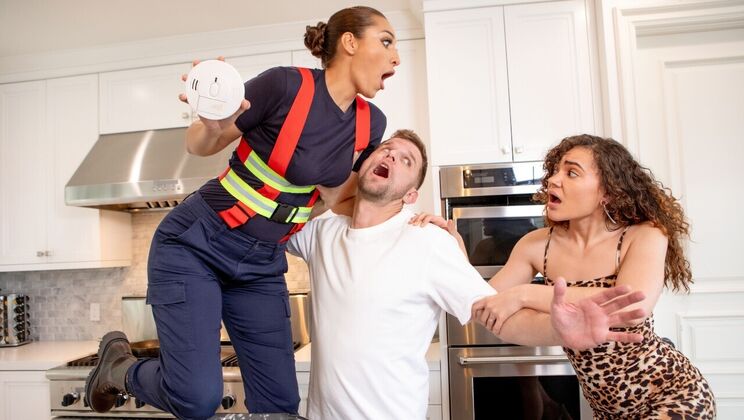 [Brazzers] - Bella's Blowjob Bonanza with Vince - Vince Karter - Bella Rolland