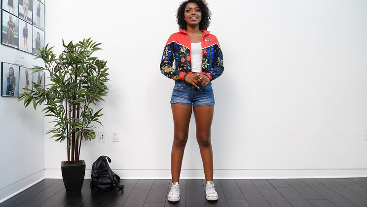 [NetVideoGirls] - Mia's Audition Addiction - Mia