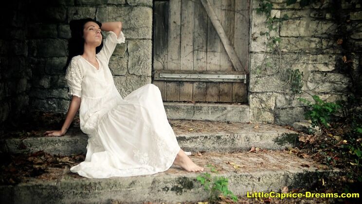 [CapriceDivas] - Czech Brunette Fantasies - Sapphira