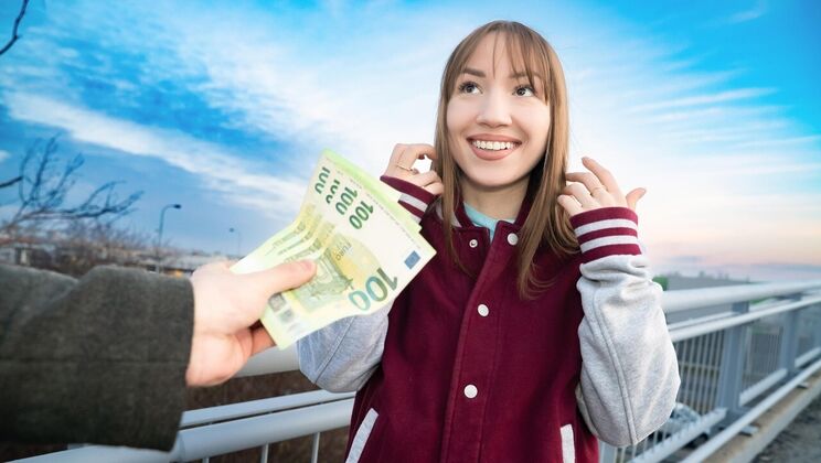 [PublicAgent] - Shaved Pussy Brunette Takes Cum on Face - Kate Quinn - Yeri Blue