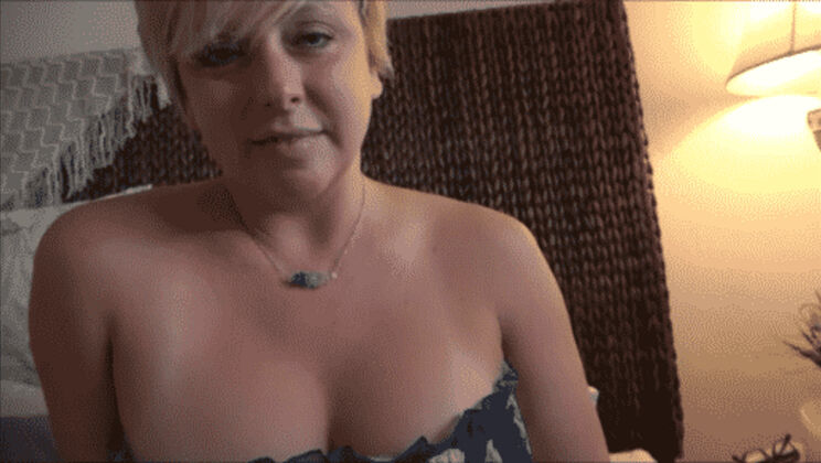 [MomComesFirst] - Cumshot Cheating with Big Ass Mom - Brianna Beach