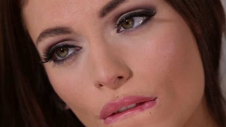 [PornWorld] - Outdoor first date sex with tattooed French babe Clara Mia