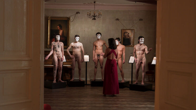 [Ersties] - Over 30 Brunette Calita Shows Her Piercings In Hardcore Scene - Calita (Ersties)