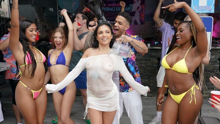 [RKPrime] - Bartender's Sneaky Blowjob - Mike Ox - Mira Luv