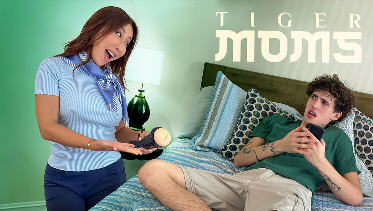 Obedient Young Lover Learns from Stepmom