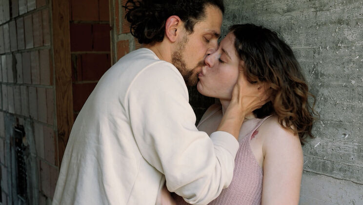 Arden & Tommy Kiss, Bite, and Suck
