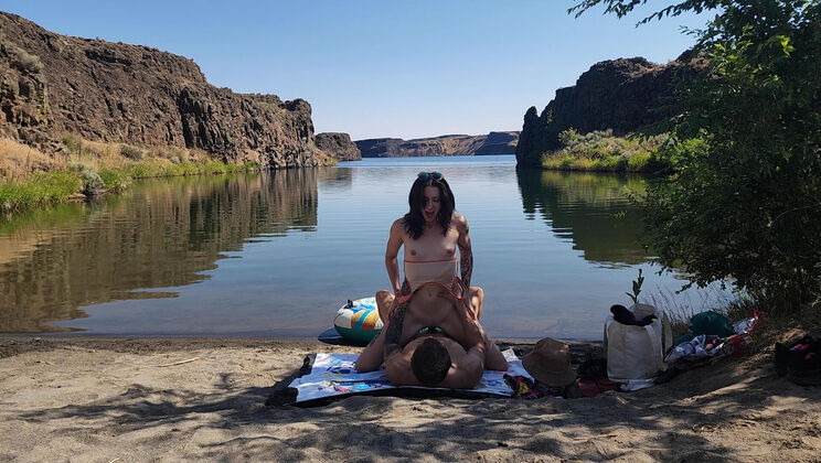 Mermaid In The USA: Tattooed Rey & Storm in Doggystyle