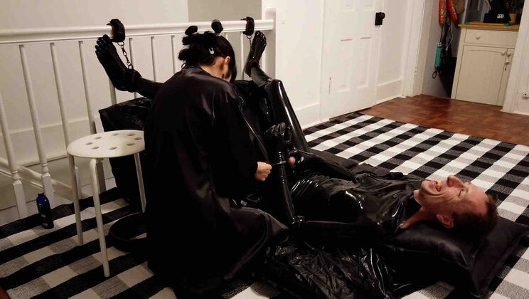 Lee Ties Up Rei in Latex for Tickling & Teasing