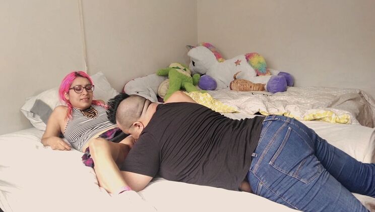 Maky Aline & Matt Joy Ride: Shaved Pussy, Kissing and Doggystyle